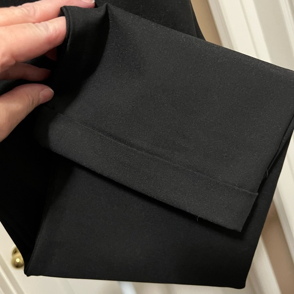 NWOT Rickiโs Ladies Size 12 Black Twill Capris - Picture 7 of 8